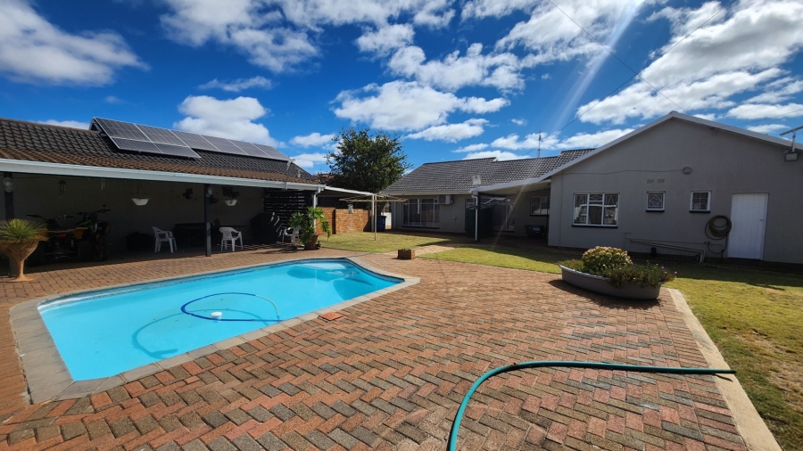 3 Bedroom Property for Sale in Stilfontein Ext 4 North West